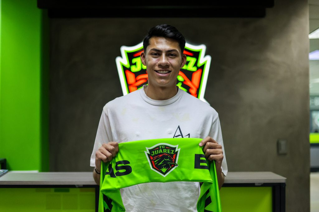 Sinuhé López renueva contrato con FC Juárez 1 166A4214 2