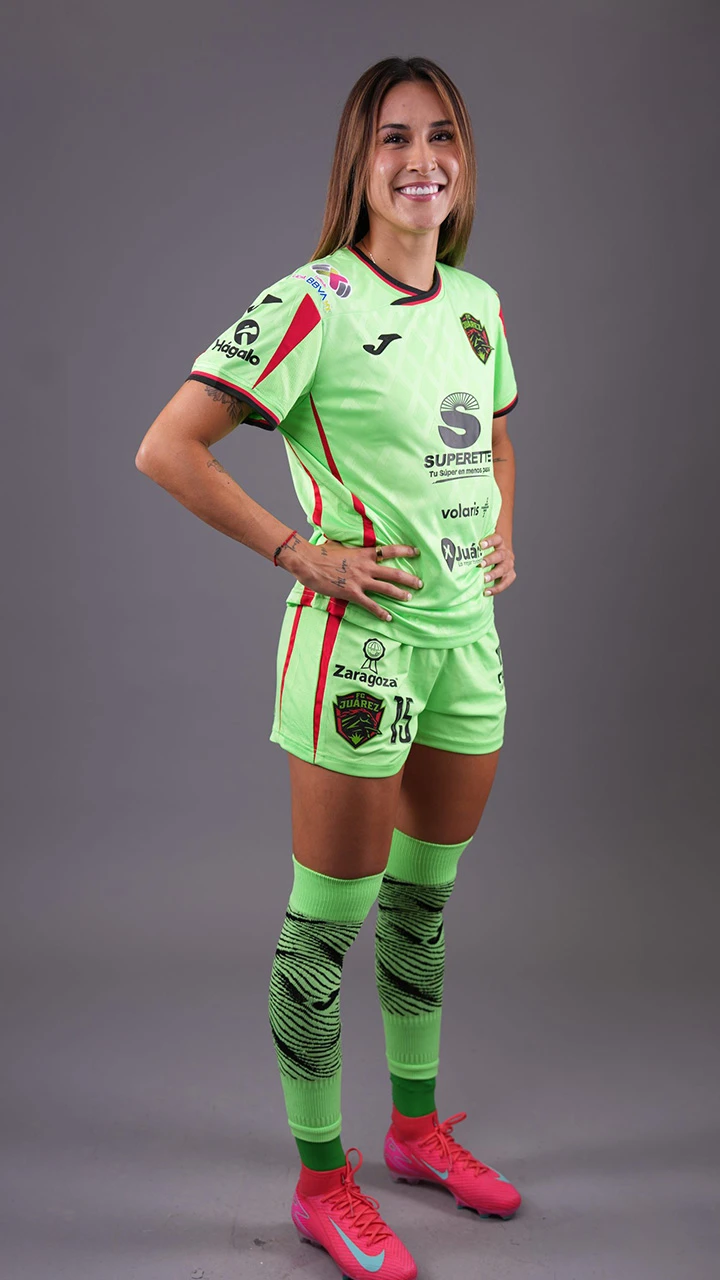 #15 Jasmine Casarez