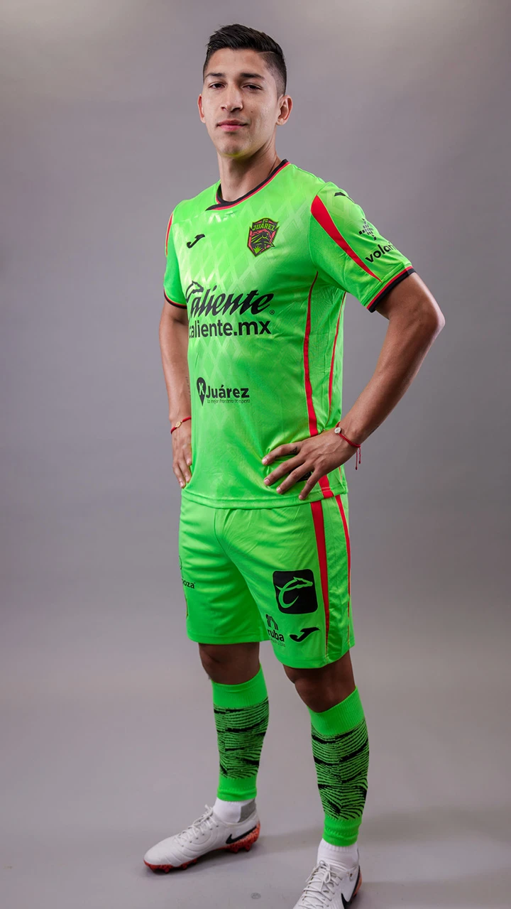 #29 Ángel Zaldívar