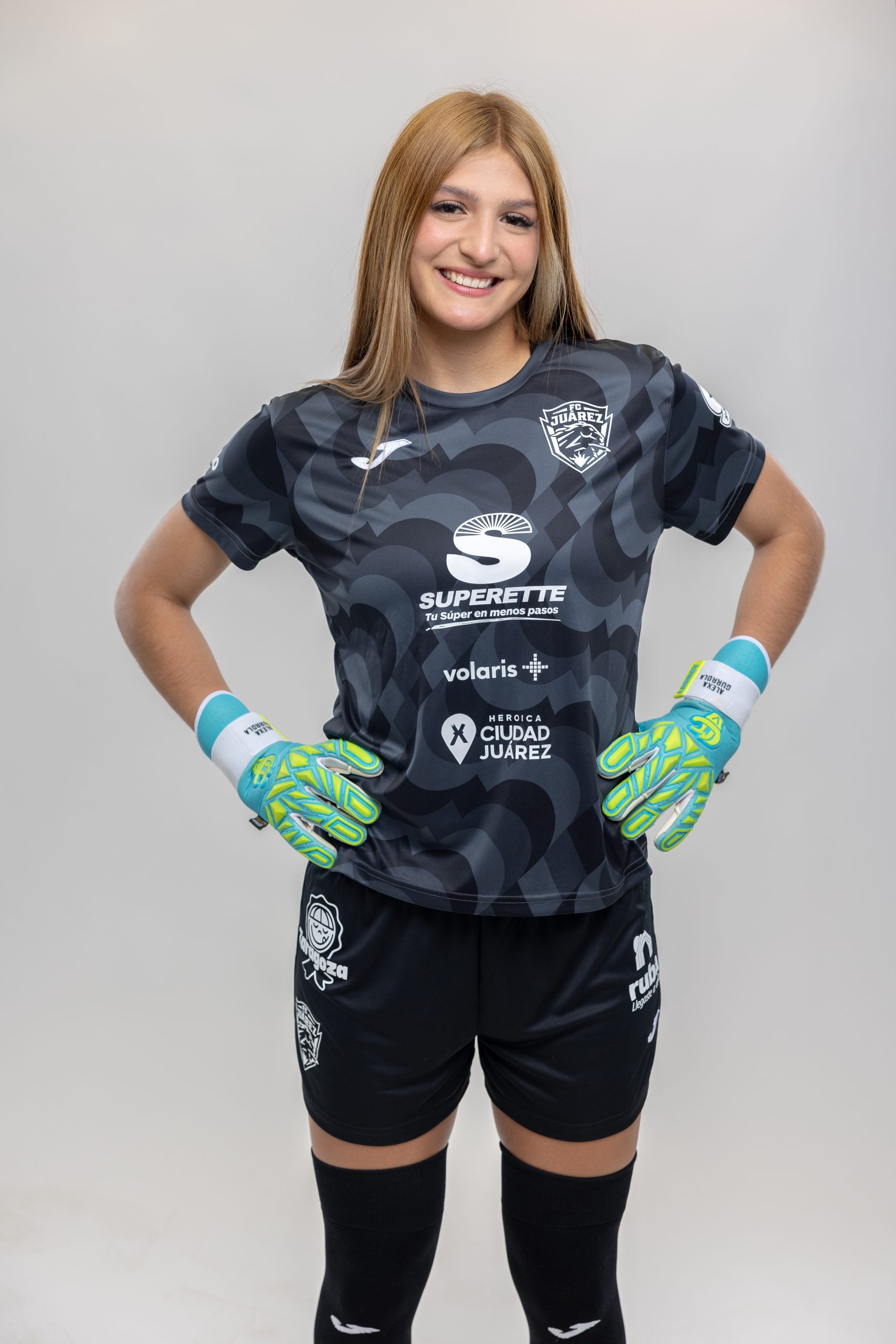 Alexa Gurrola scaled